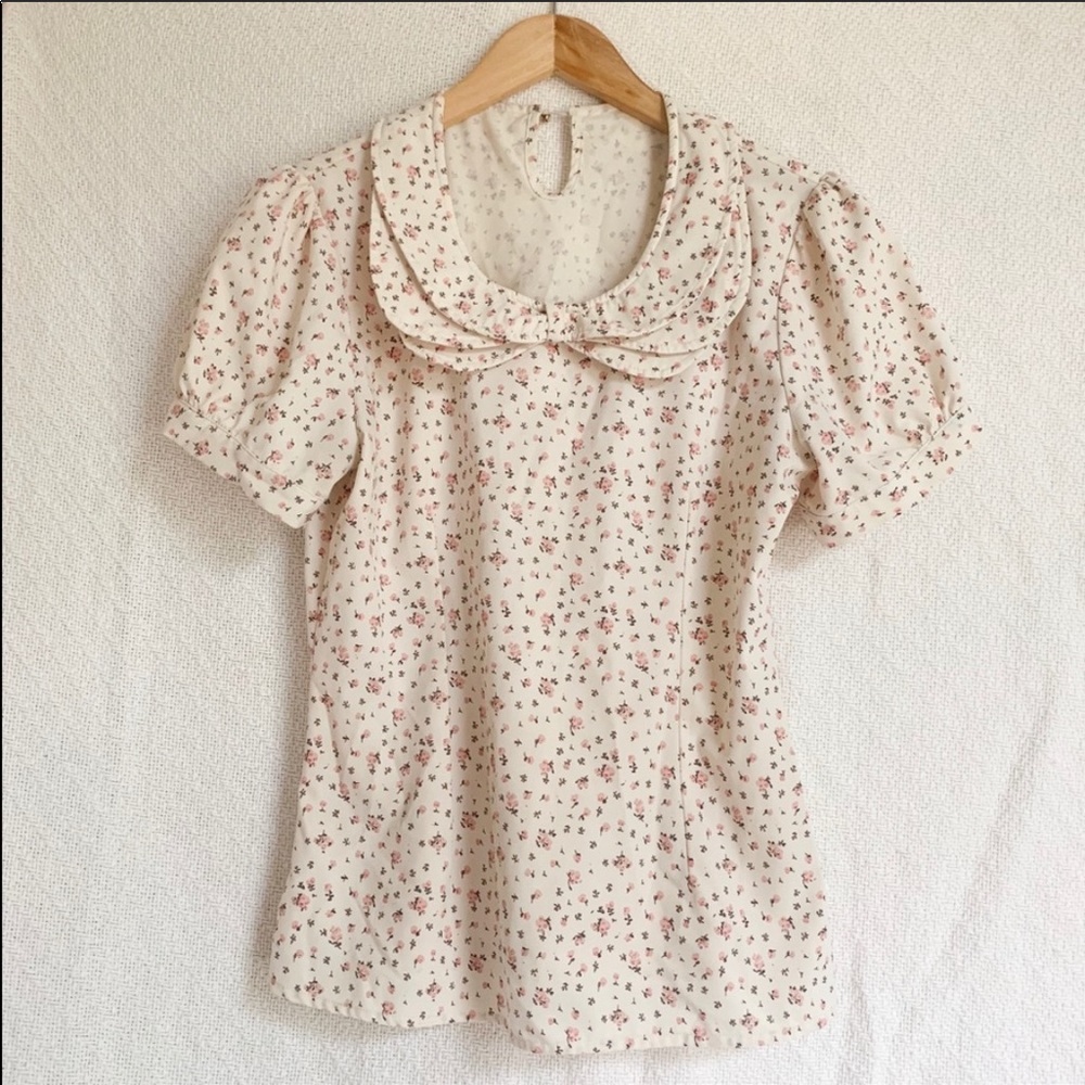 Vintage inspired 1950s Floral Puff Sleeve Blouse